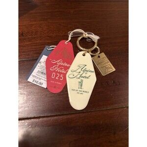Alpine Hotel Keychain in Green -Cream & Gold Top of the World est 1962